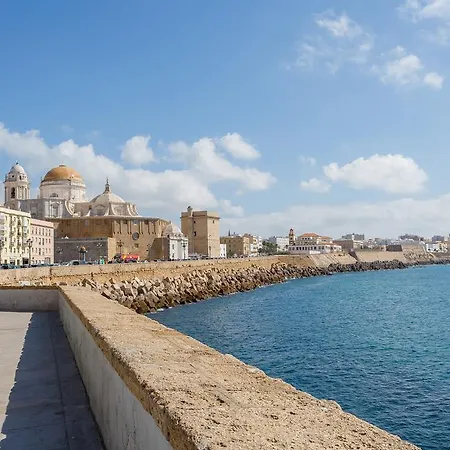 El Atico De Ingleses By Cadiz4rentals (adults Only) * Cádiz